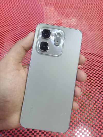Infinix Hot50i 6/128 gb