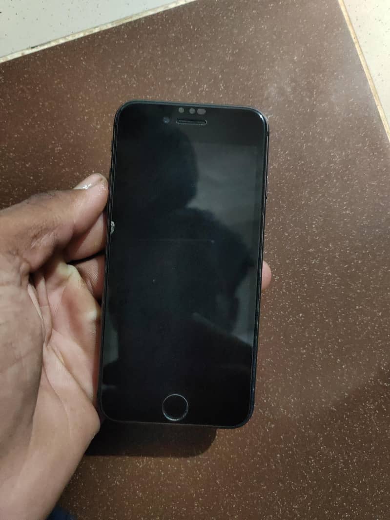 Apple iPhone 8 0