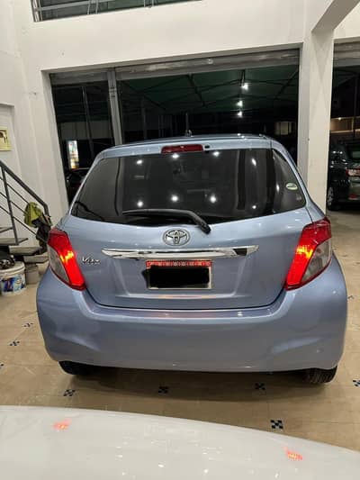 Toyota Vitz 2013