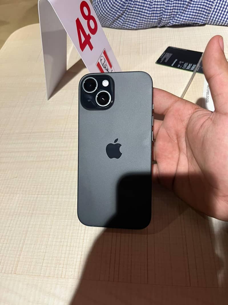 Apple iPhone 15 2