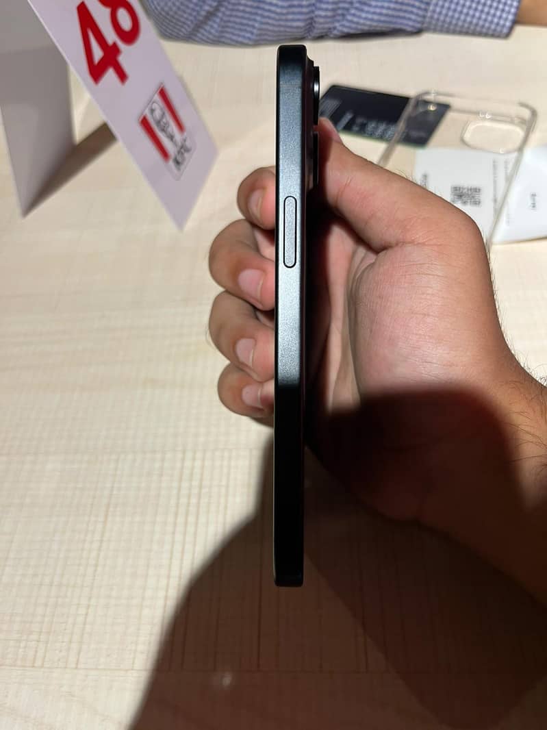 Apple iPhone 15 3