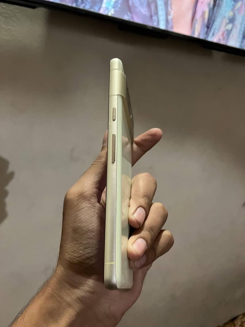 Google Pixel 7 5