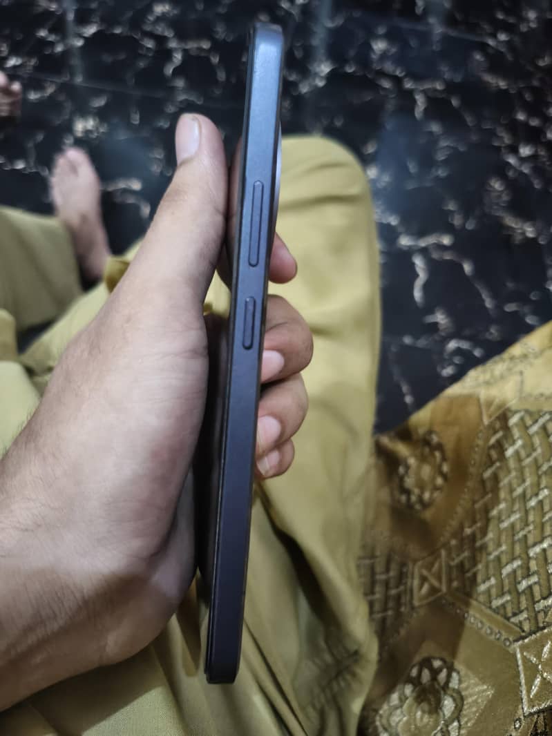 Realme 13 Plus 6