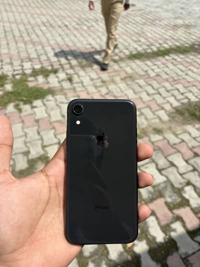 Apple iPhone XR