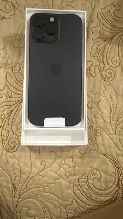 Apple iPhone 16 Pro Max