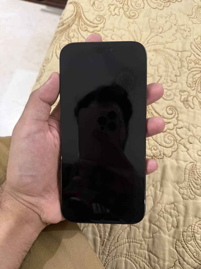Apple iPhone 16 Pro Max 6