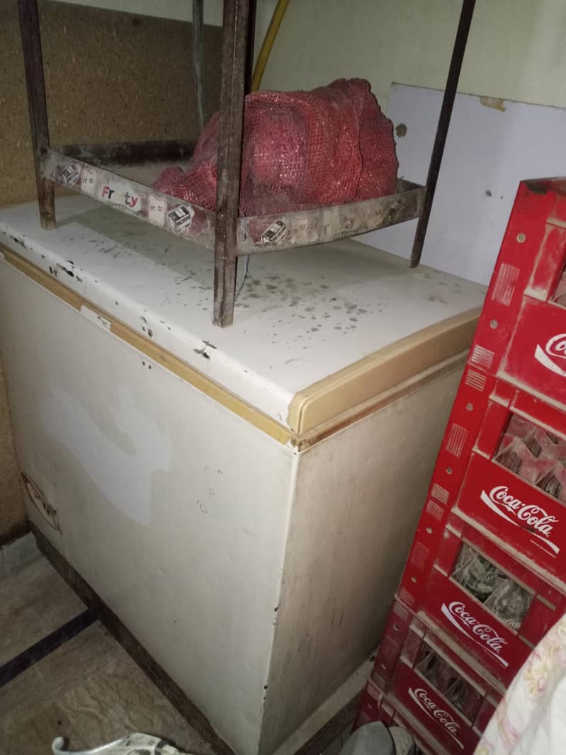 waves D freezer. 1