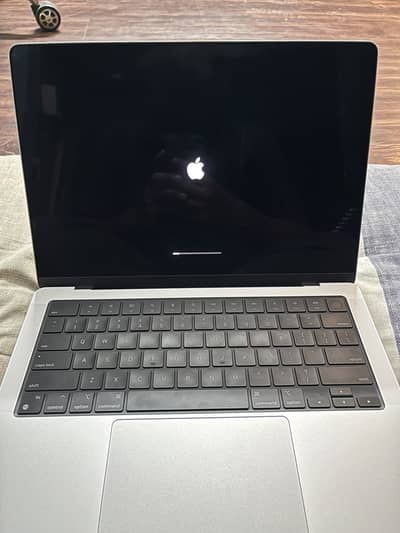 MacBook Pro M4 | 16GB | 512GB | APPLE WARRANTY | 10/10 CONDITION