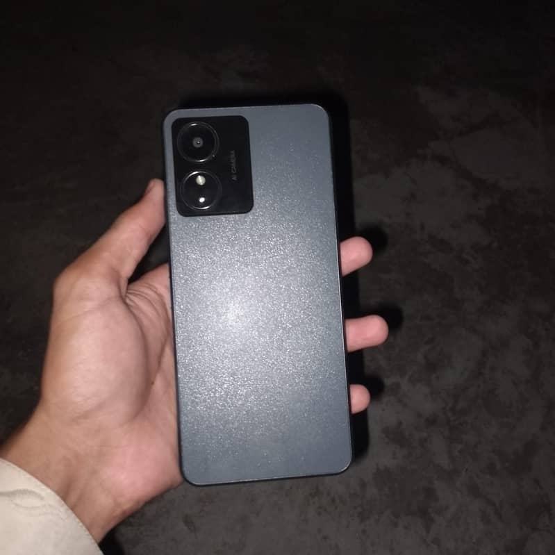 HMD Aura 0