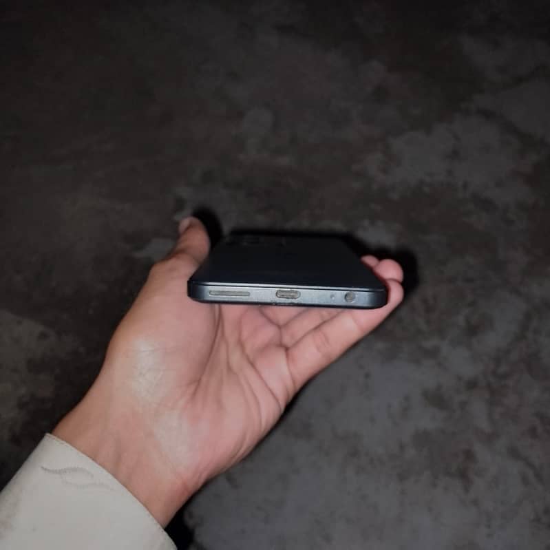 HMD Aura 1