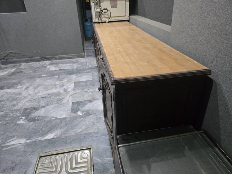 Large table for storage 2