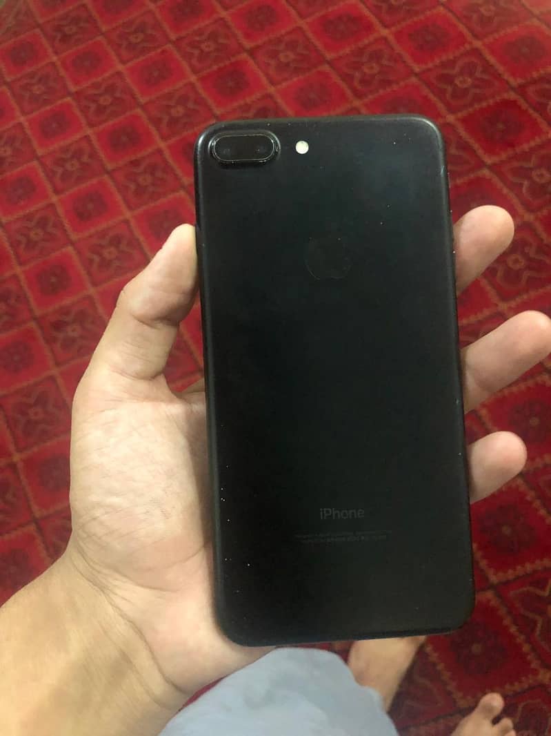 Apple iPhone 7 Plus 0