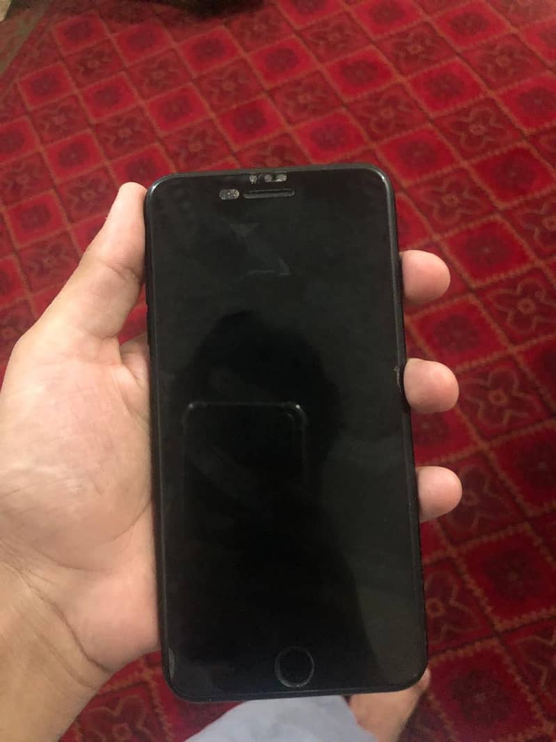 Apple iPhone 7 Plus 1