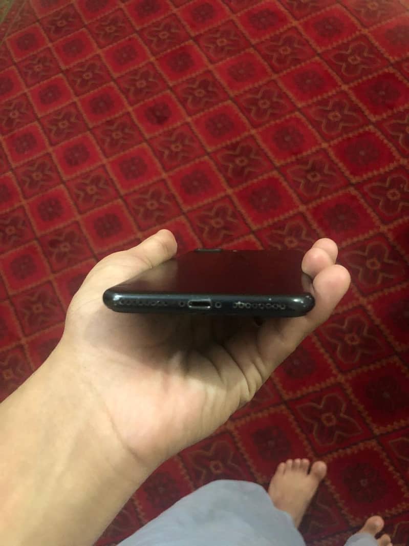 Apple iPhone 7 Plus 2