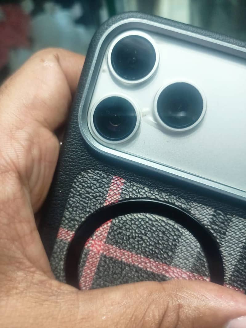 Apple iPhone 17 Pro Max 6