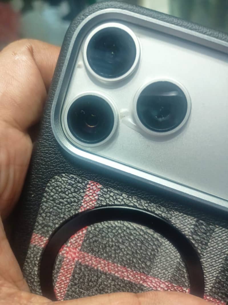 Apple iPhone 17 Pro Max 7