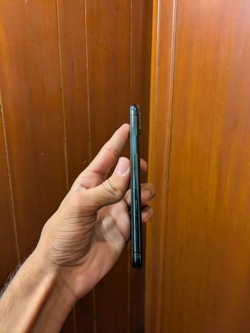 Apple iPhone X 2