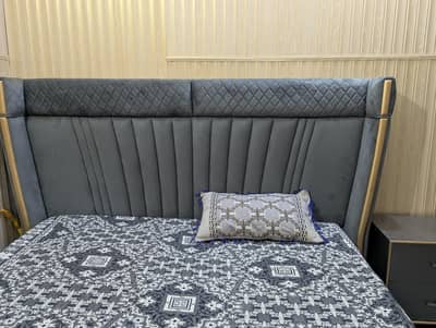 KING BED FOR SALE