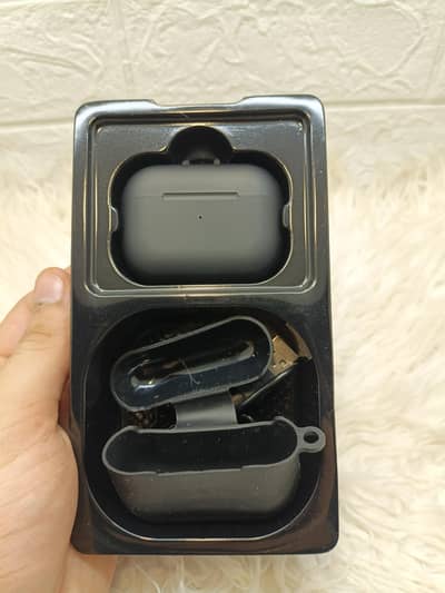 Airpods Pro 2 Black with silicone pouch