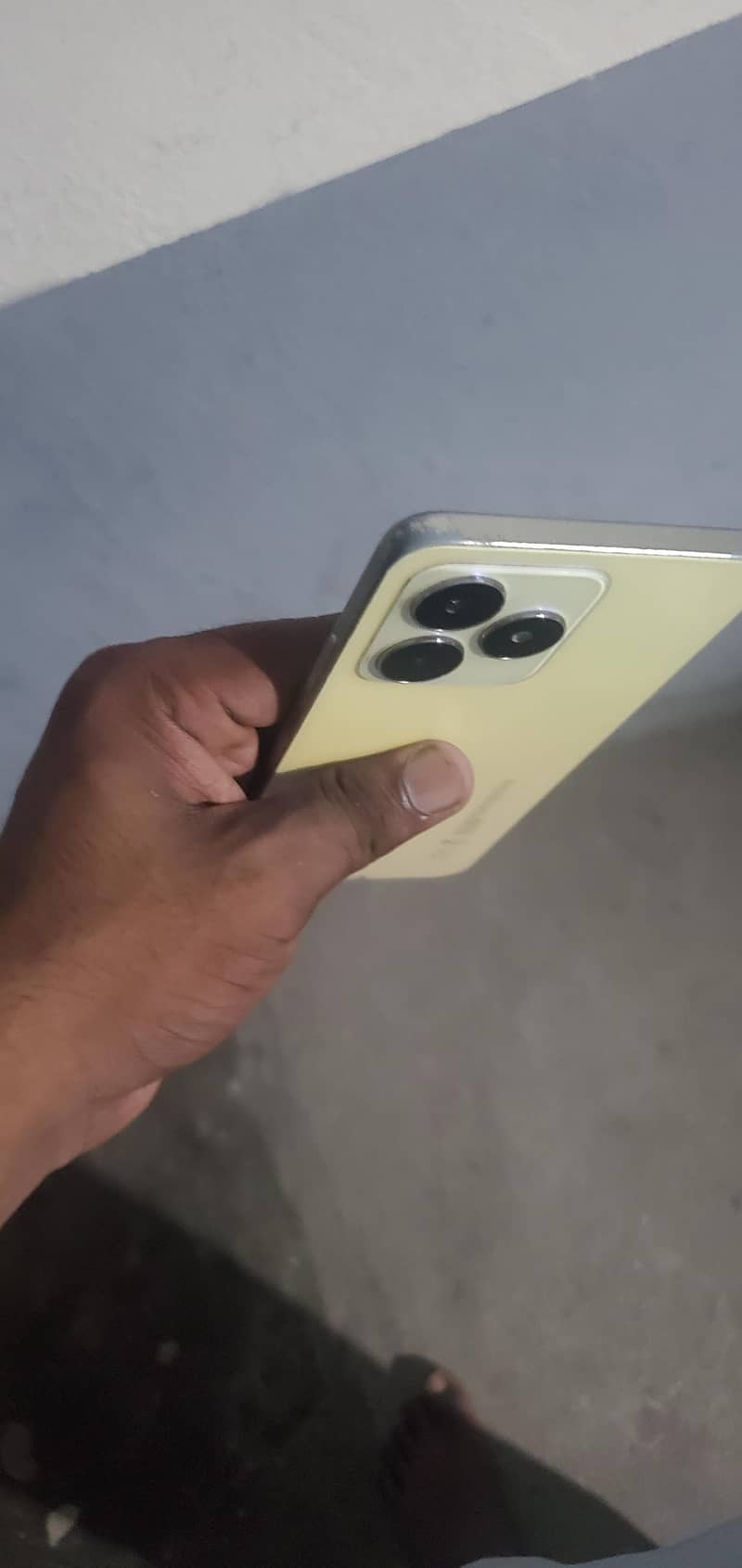 Realme C53 4