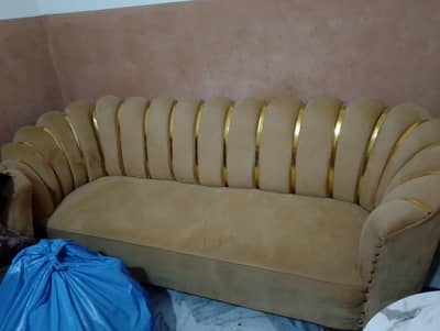 5 seater sofa almost new