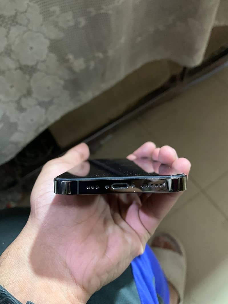 Apple iPhone 13 Pro 5