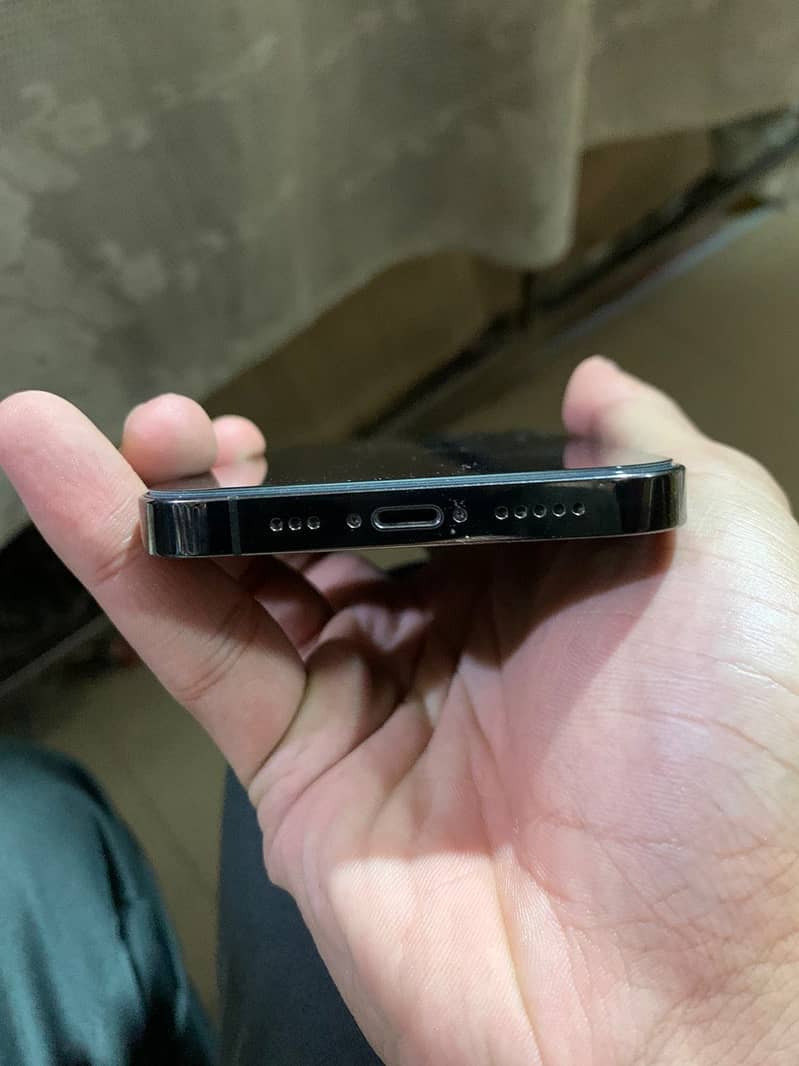 Apple iPhone 13 Pro 6