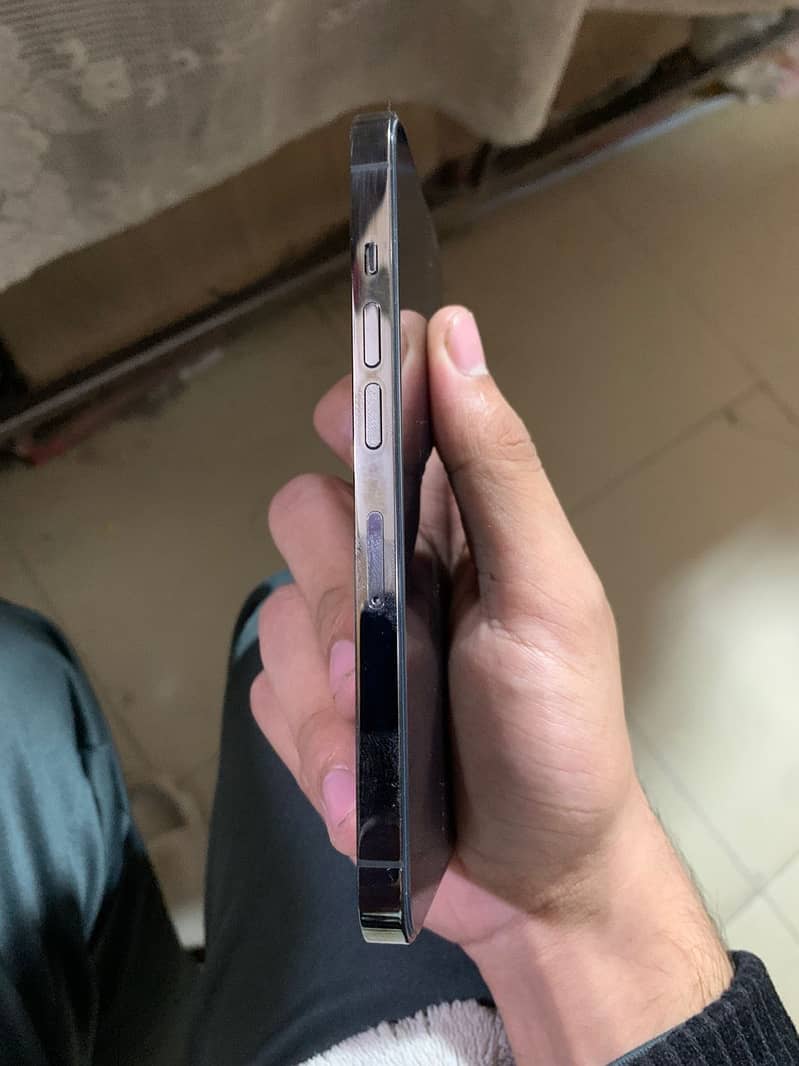 Apple iPhone 13 Pro 7