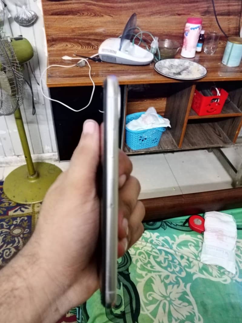 Apple iPhone X 1