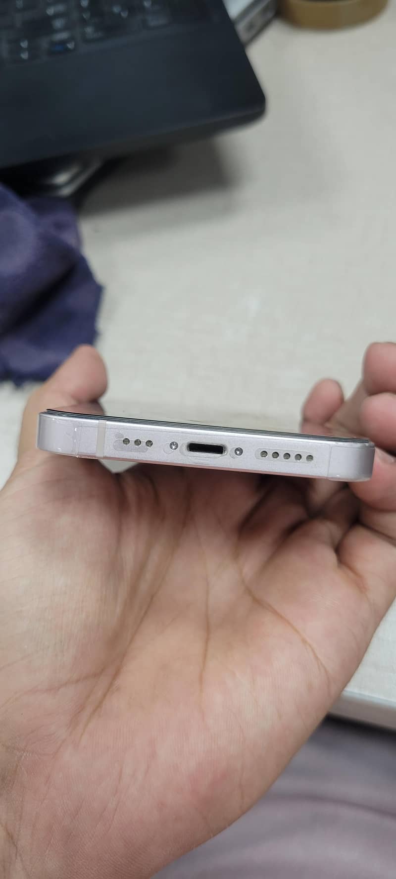 Apple iPhone 13 2