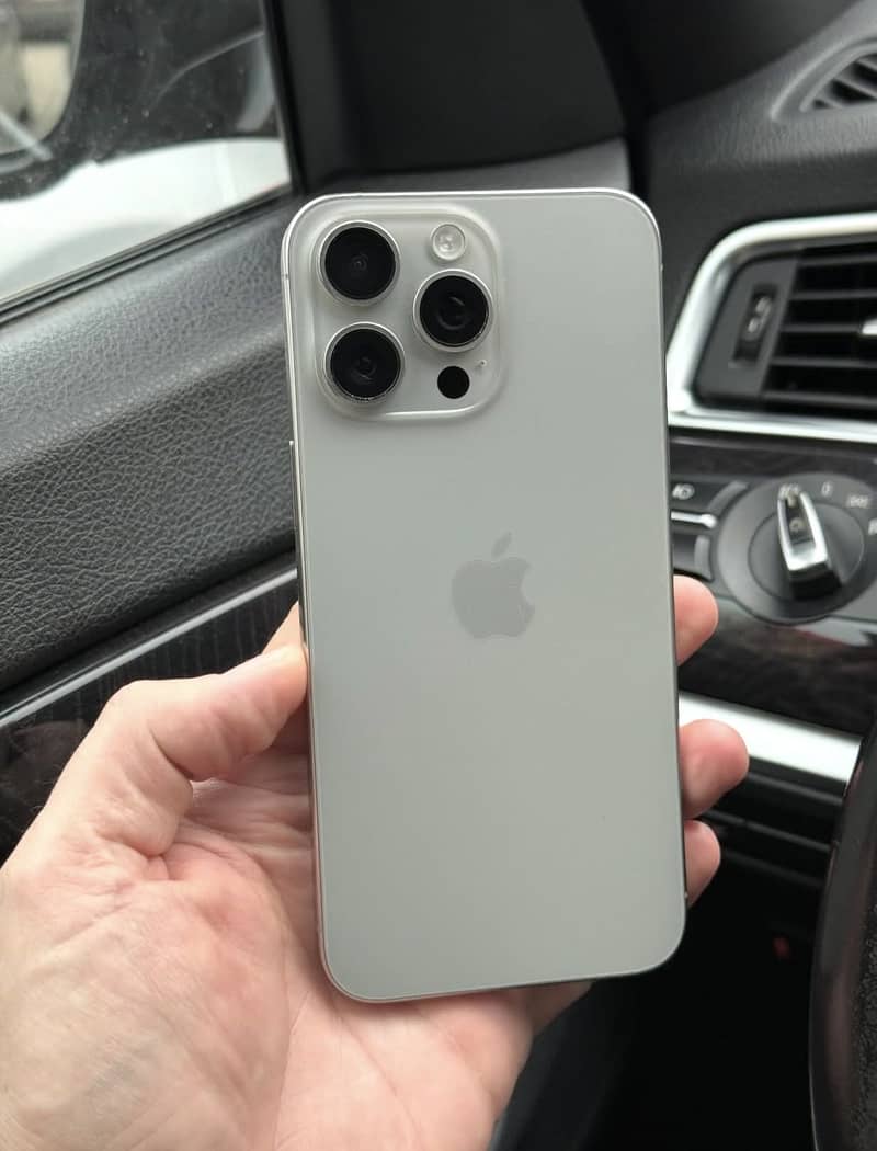 Apple iPhone 15pro max 0