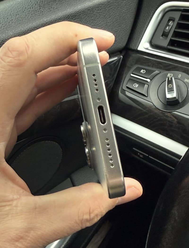 Apple iPhone 15pro max 3