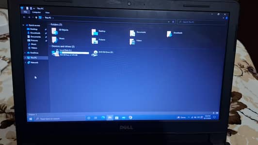 Dell core i7 (7 Genresion 10/10 condsion )