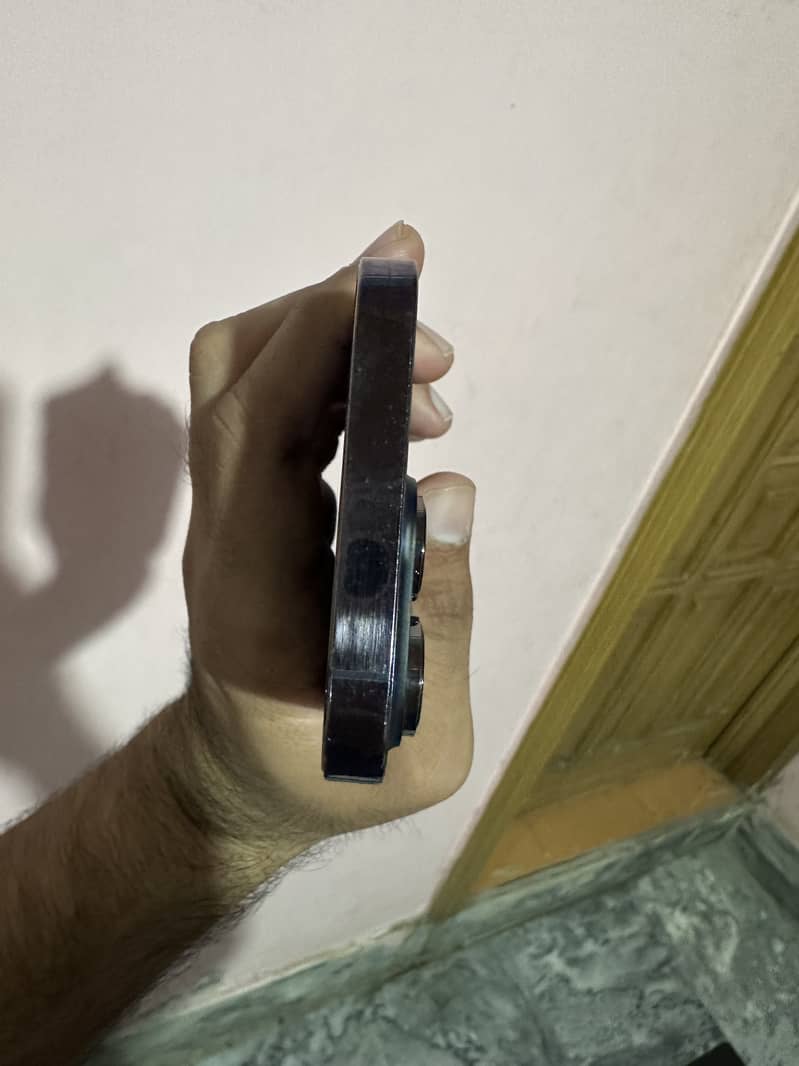 Apple iPhone 14 Pro 3