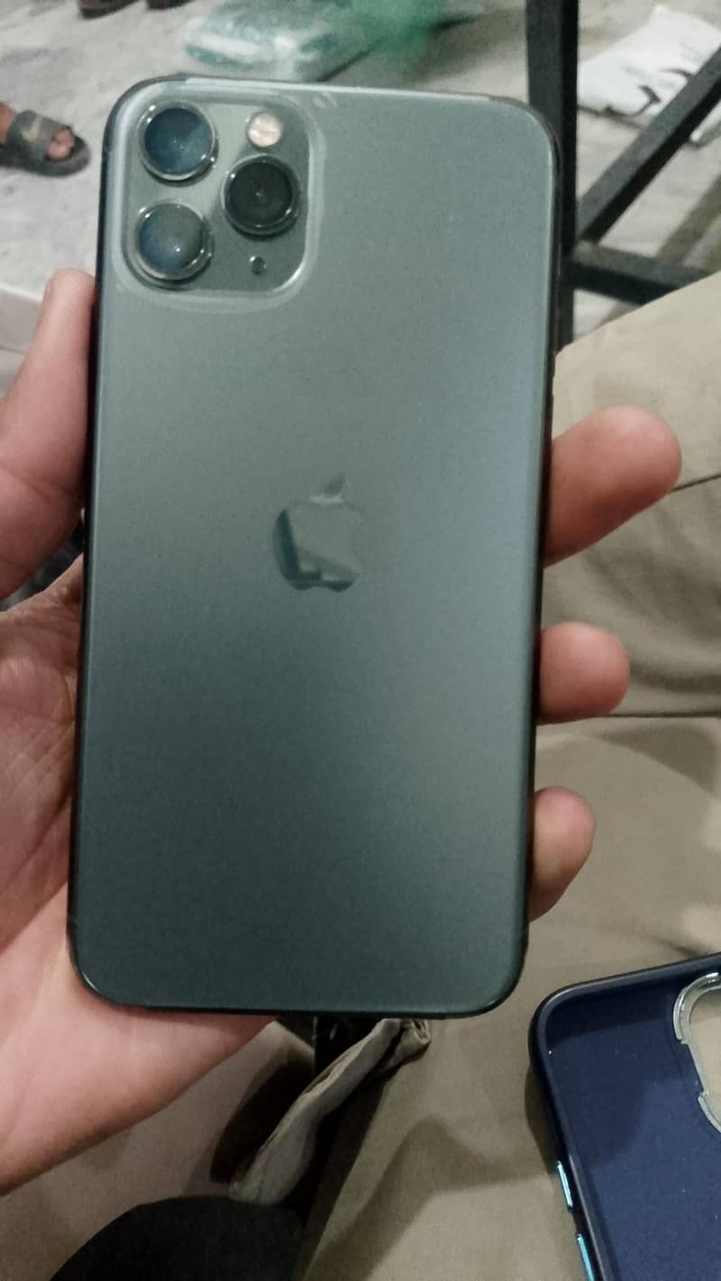 Apple iPhone 11 Pro 3