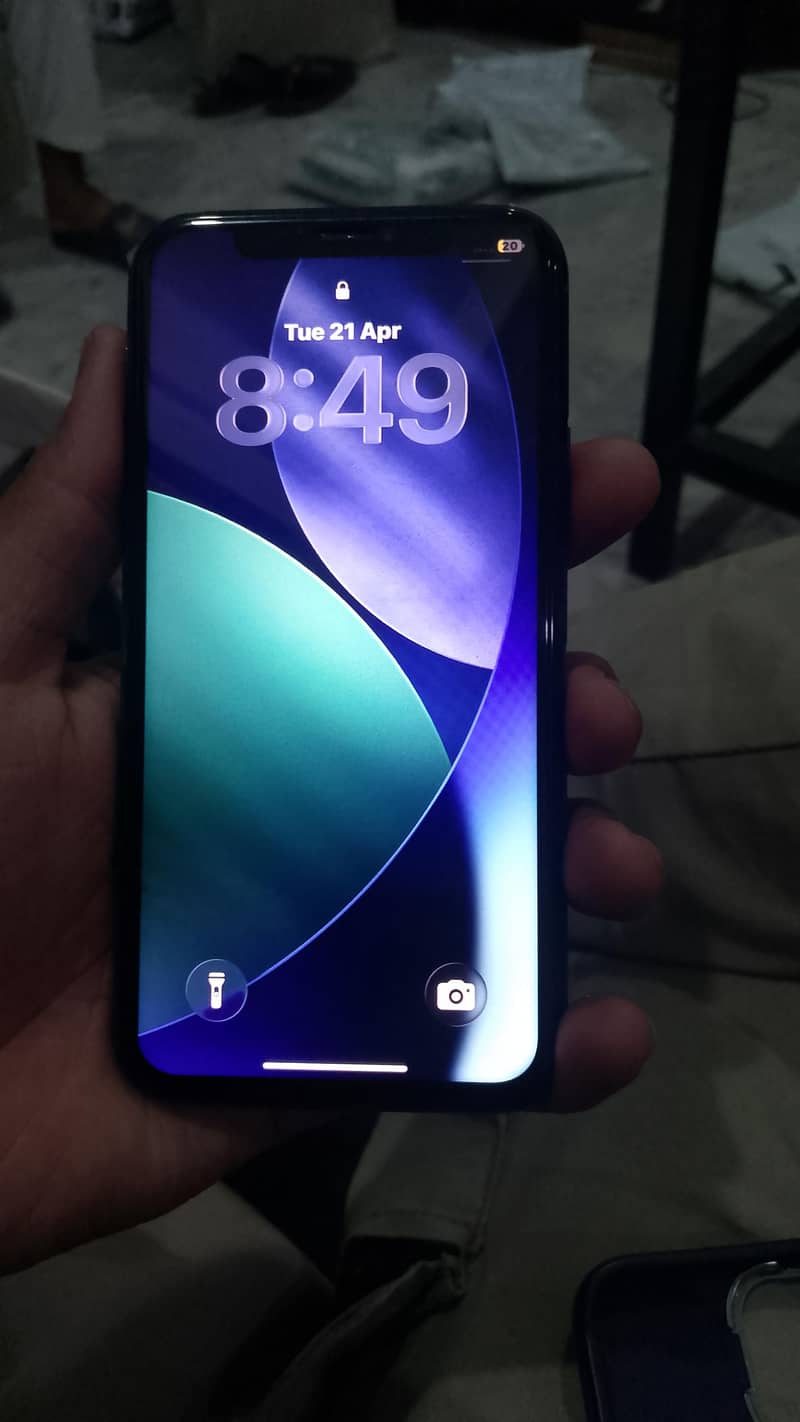 Apple iPhone 11 Pro 4