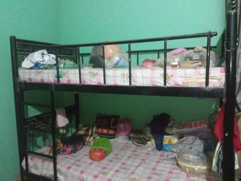 bunker bed 0