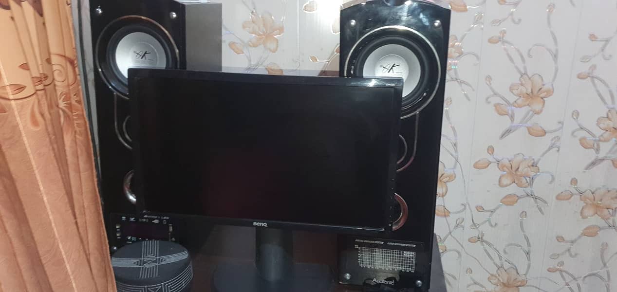 Speaker with led 0
