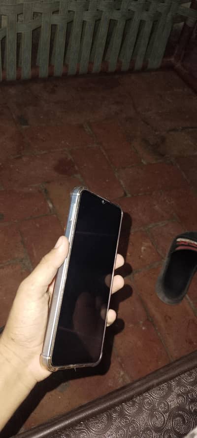 OPPO A18 only mobile no Dabba. no charger