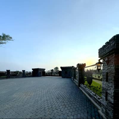 2 Kanal Prime Location Plot Available In Alcazar Farms With Ready Possession,