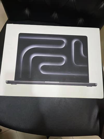 Macbook pro 14 inch M5 chip, 16 GB 512 GB