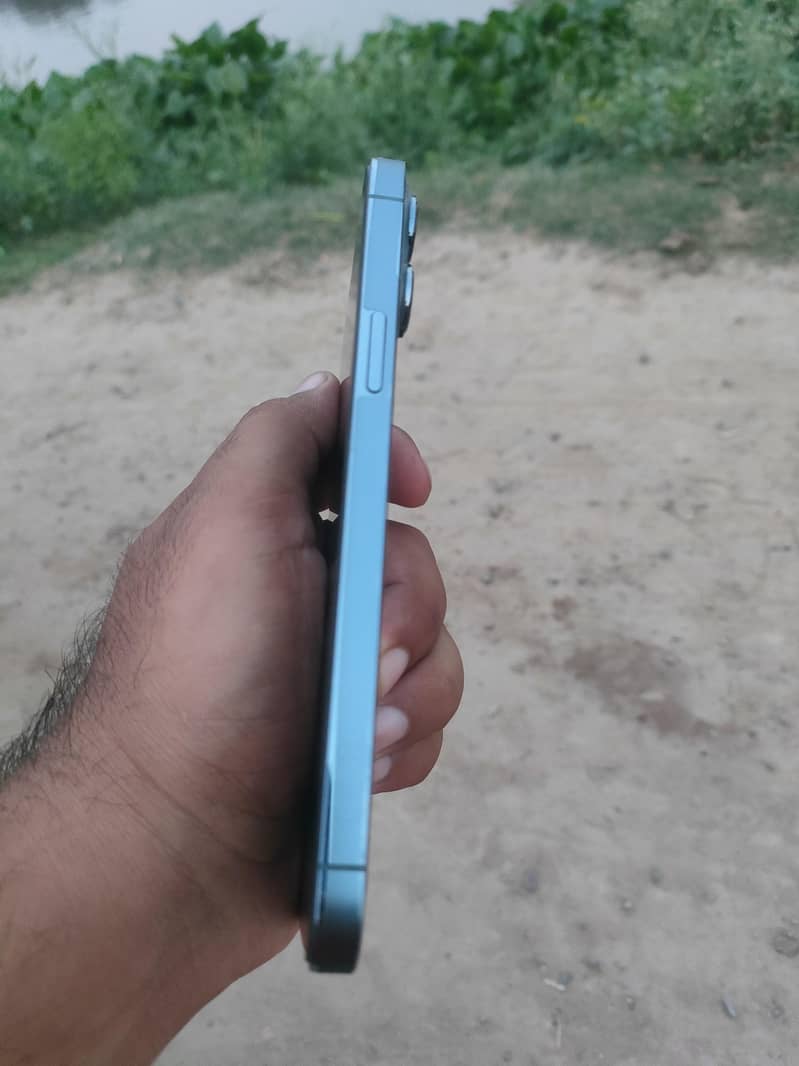 Apple iPhone 13 Pro Max 1