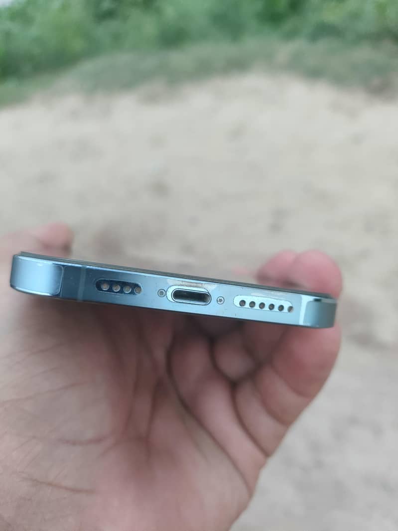Apple iPhone 13 Pro Max 4