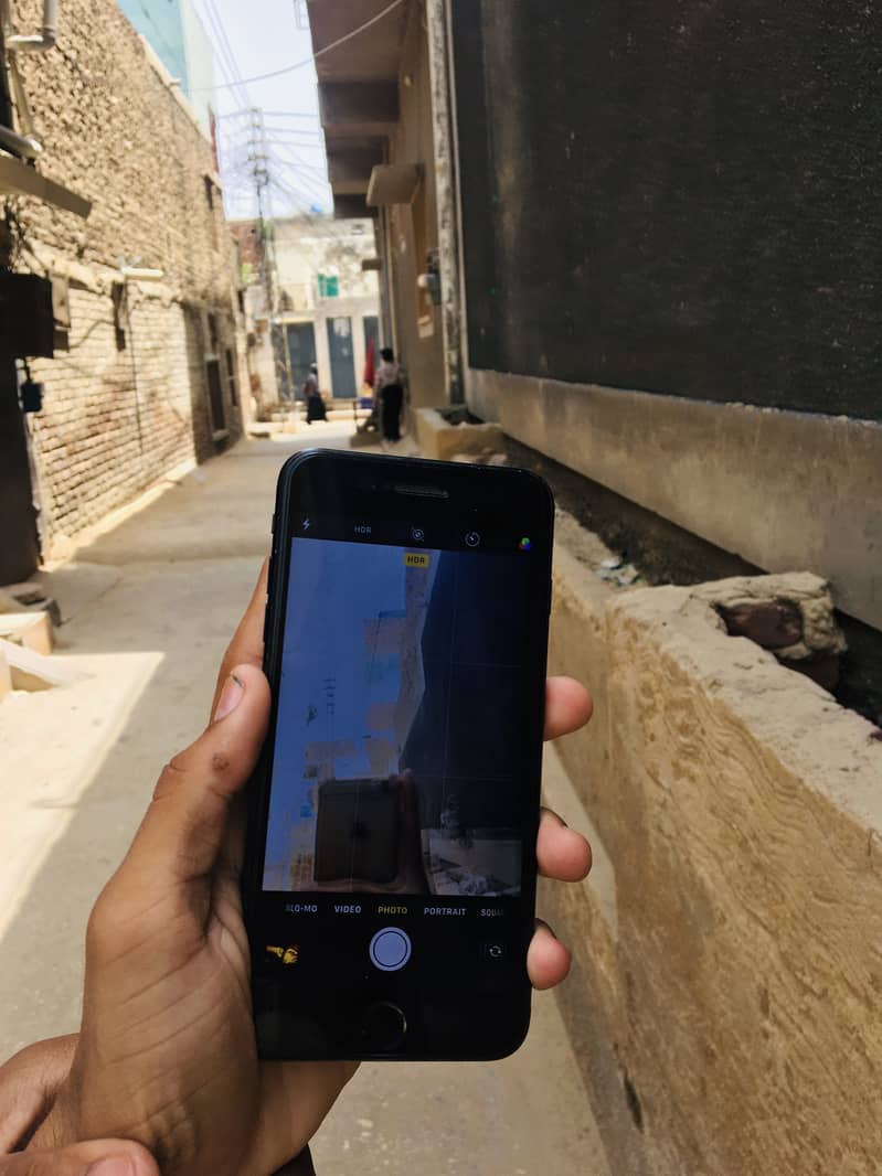 Apple iPhone 7 Plus 2