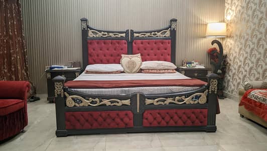 Luxury King Size Bed Set with 2 Side Tables & Dressing Table