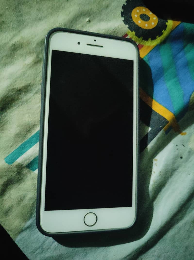 Apple iPhone 8 Plus 7