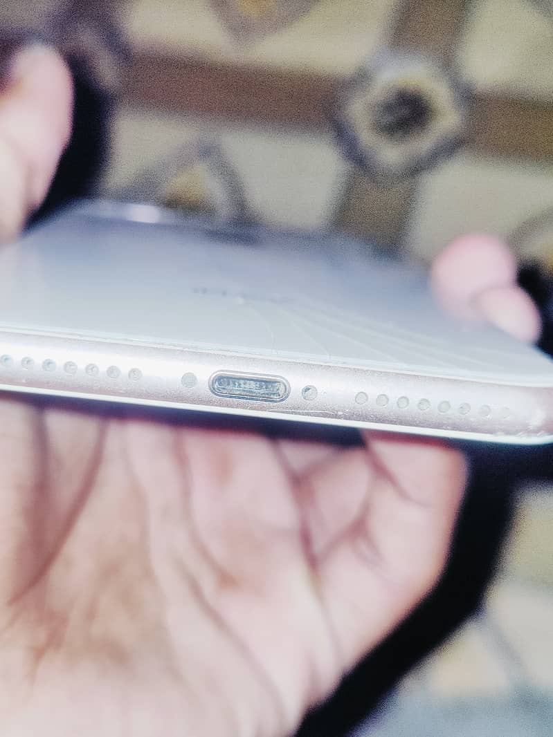 Apple iPhone 8 Plus 8