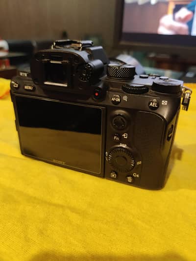 Sony a7iii body only  sc 40k Rs 265k