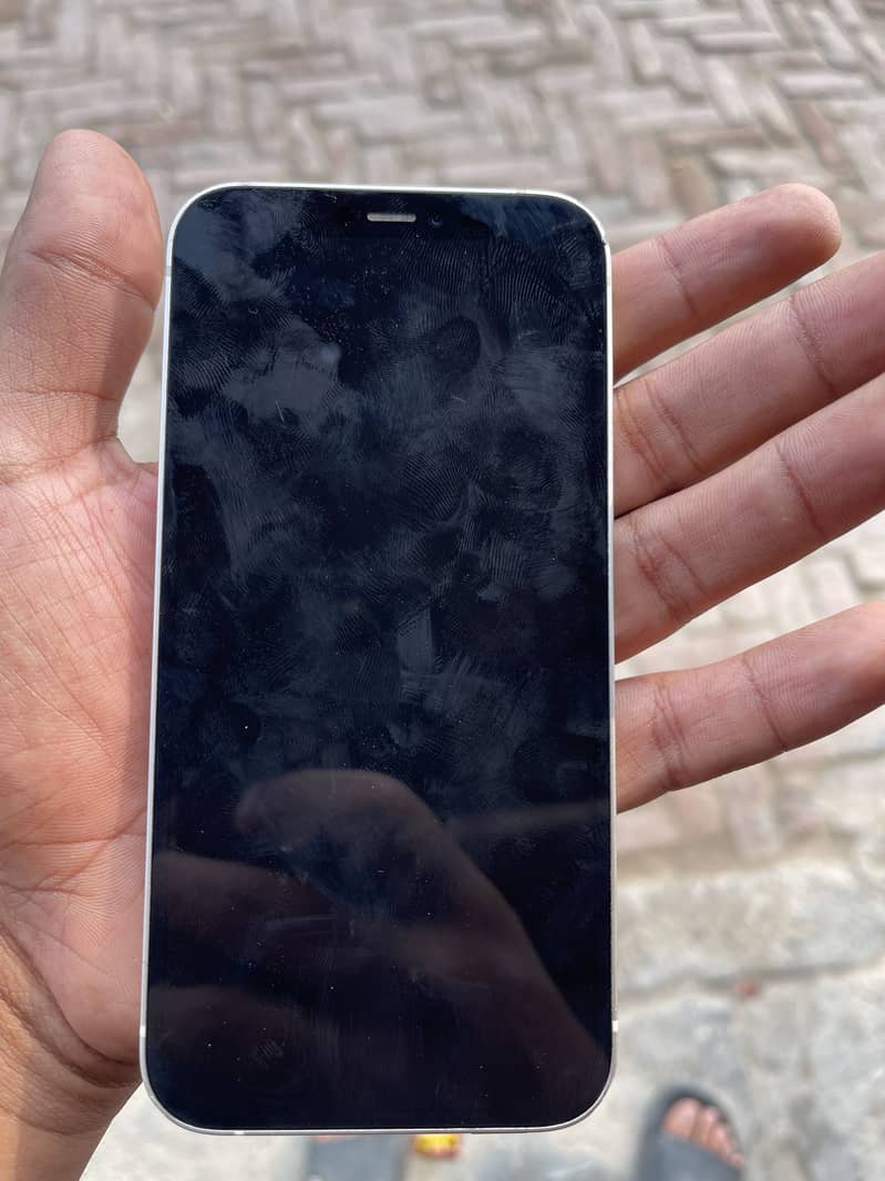 Apple iPhone 12 2