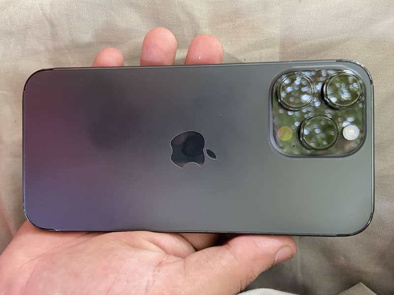Apple iPhone 14 Pro Max 3